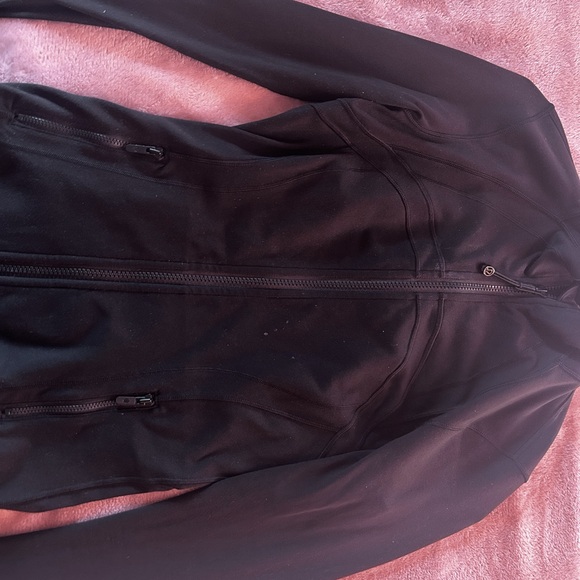 Black define jacket (Luon) zipper works perfectly. Color is not faded! - Picture 1 of 4